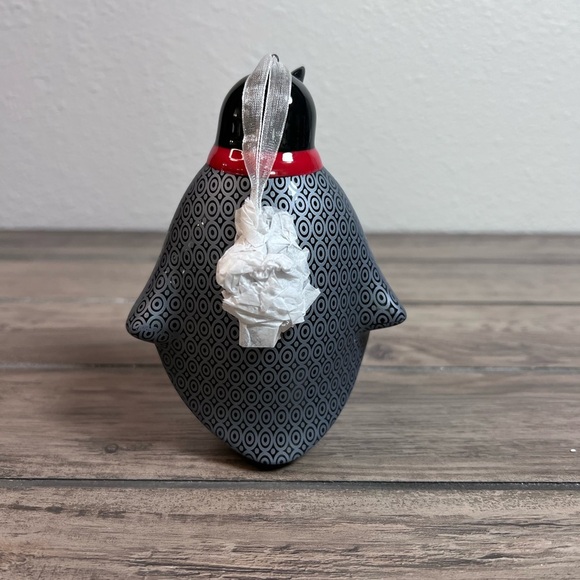 Hallmark Keepsake *NEW* Porcelain Christmas Ornament 2016 “Black Tie” Penguin - Picture 4 of 8